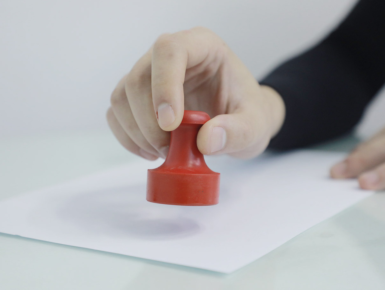 未備案公章:企業(yè)合規(guī)管理的“隱形炸彈”